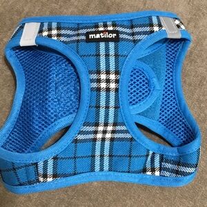 Matilor blue plaid dog harness, size Medium, NWT.